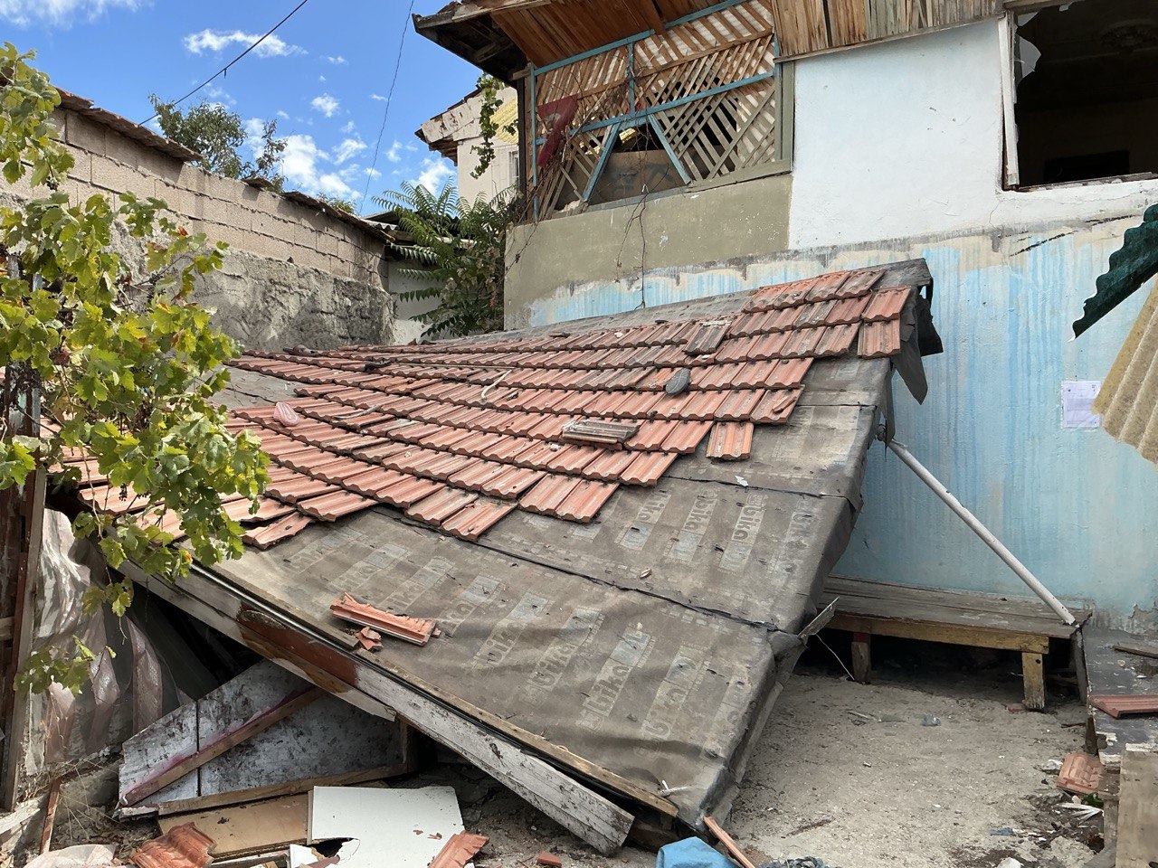 Gültepe Mahallesi Tanıştıran Sokak No:27 Yıkım Tebligatı