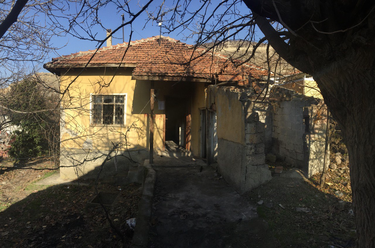 Solfasol Mahallesi 1407/1 Sokak No:38 Yıkım Tebligatı