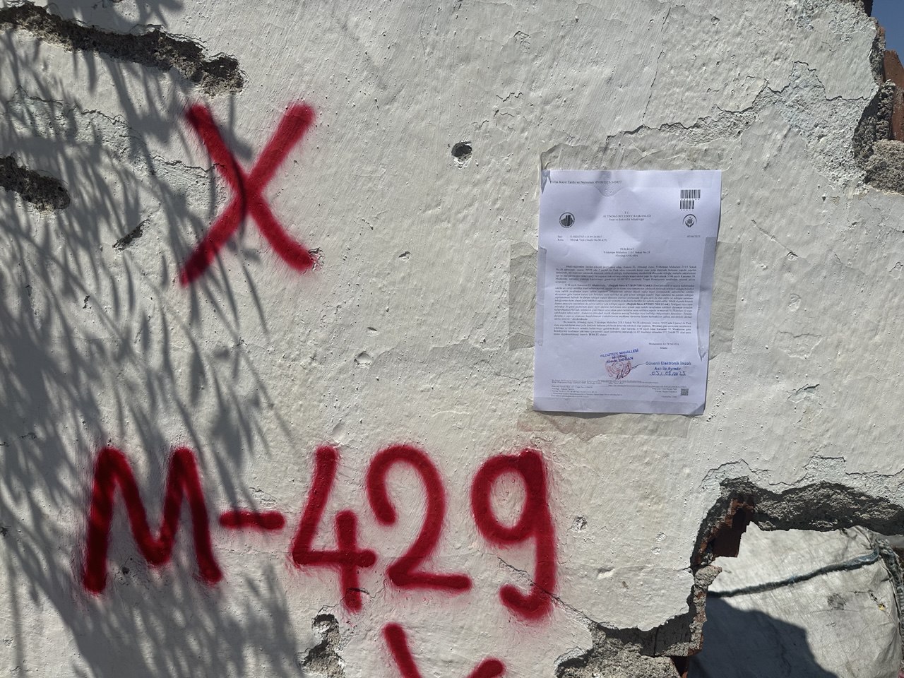 Yıldıztepe Mahallesi 215/1 Sokak No:28 Yıkım Tebligatı