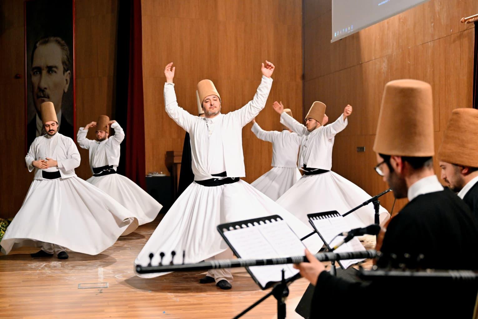 ALTINDAĞ’DA MANEVİYAT DOLU GECE