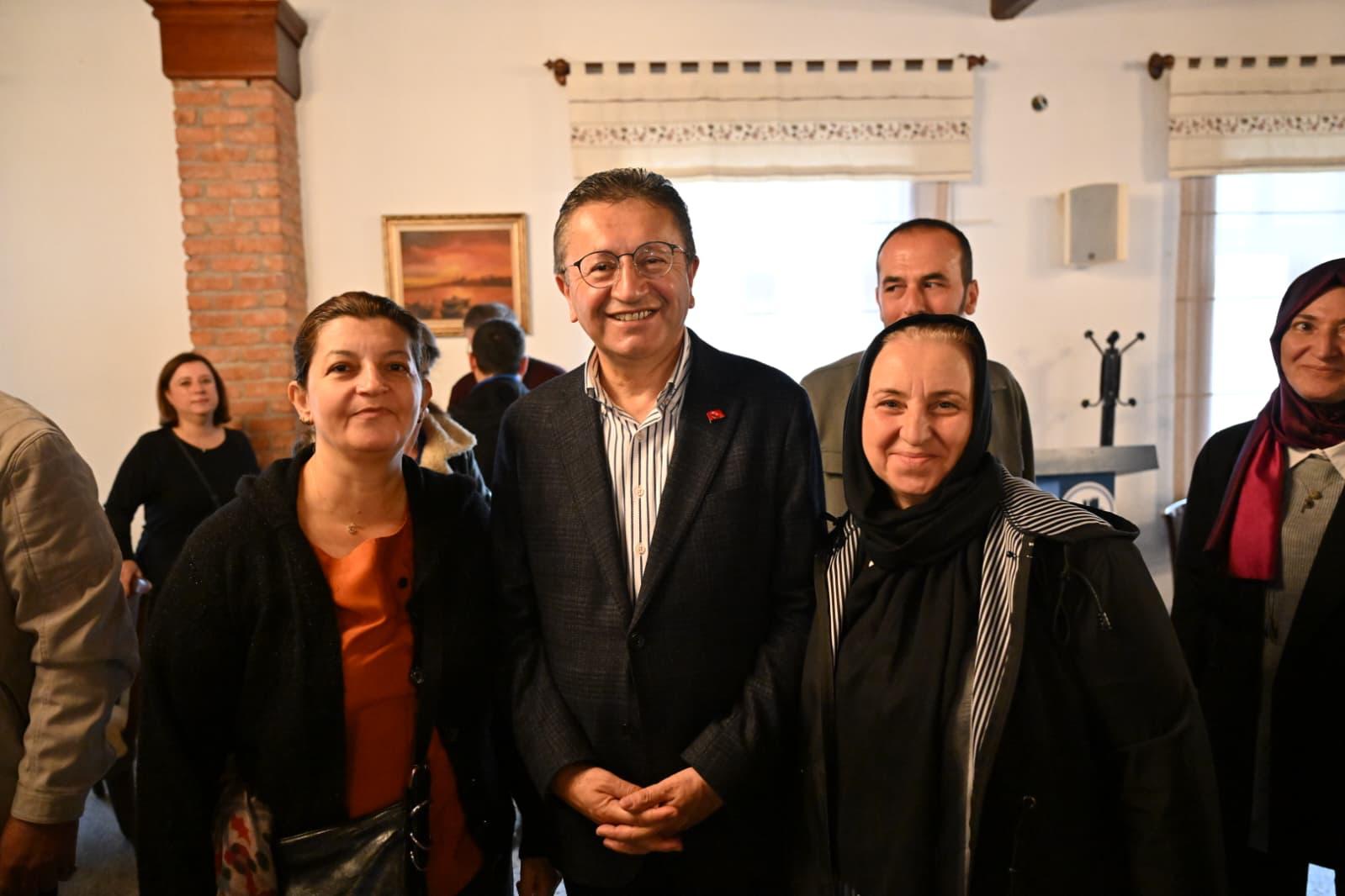 BAŞKAN TİRYAKİ YILDIZTEPE VE AYDINLIKEVLER MAHALLE SAKİNLERİYLE BULUŞTU