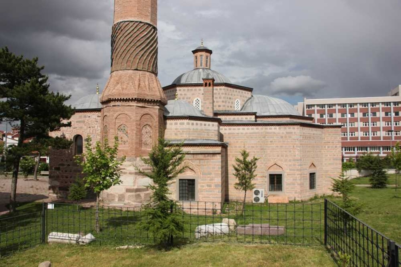Karacabey Camii